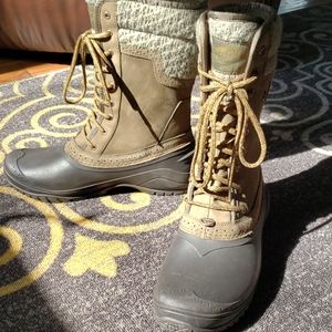 North Face Shellista II Mid boot. SIZE 11